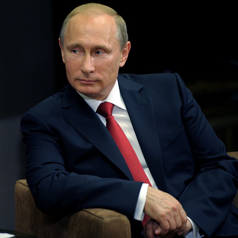 Владимир Путин поздравил Нуне Асатрян, Елену Гапешину, Анастасию Шамонову и Салтанат Меденову