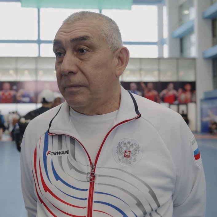 Интервью с Виктором Фархутдиновым