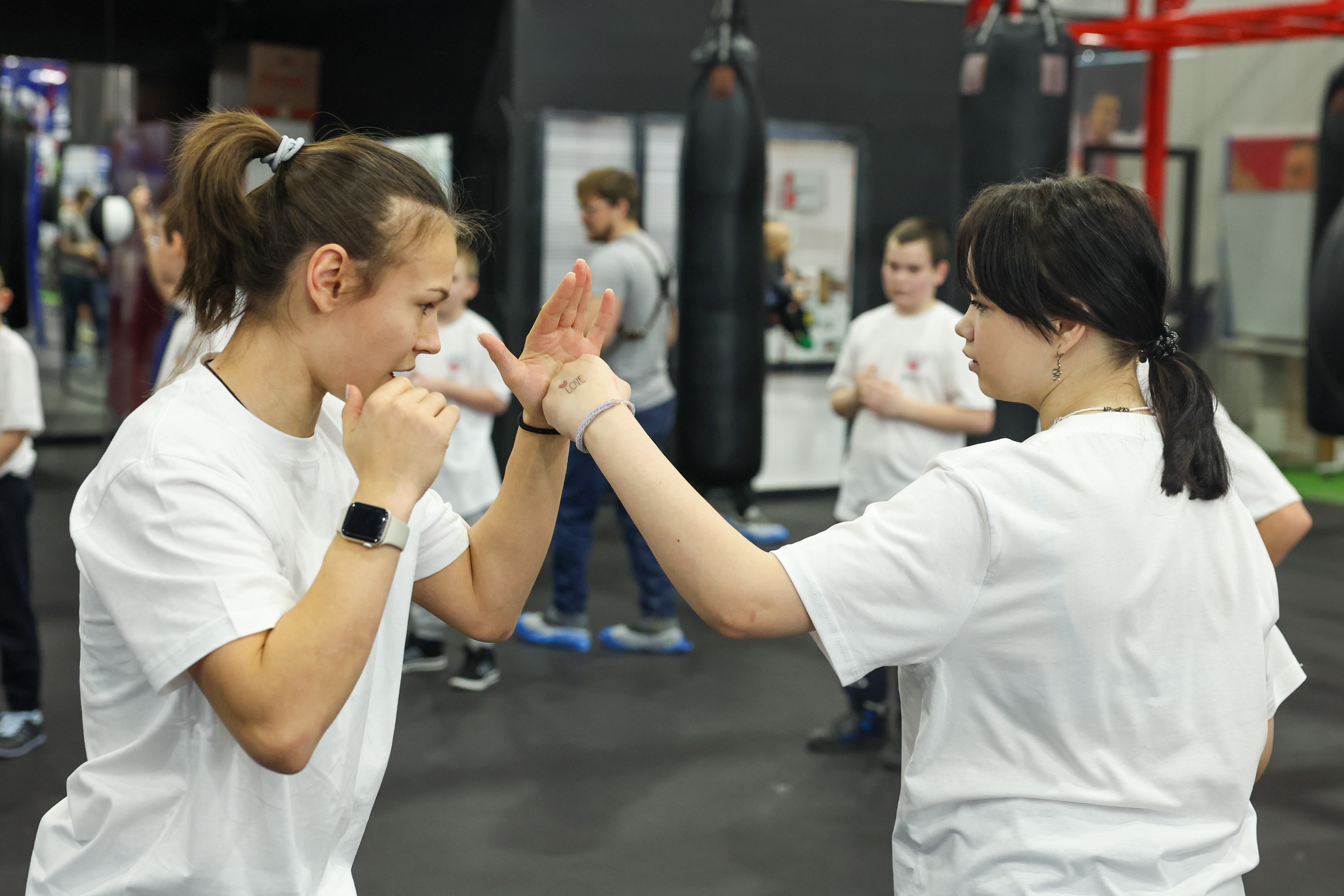 Открытая тренировка с чемпионками по боксу