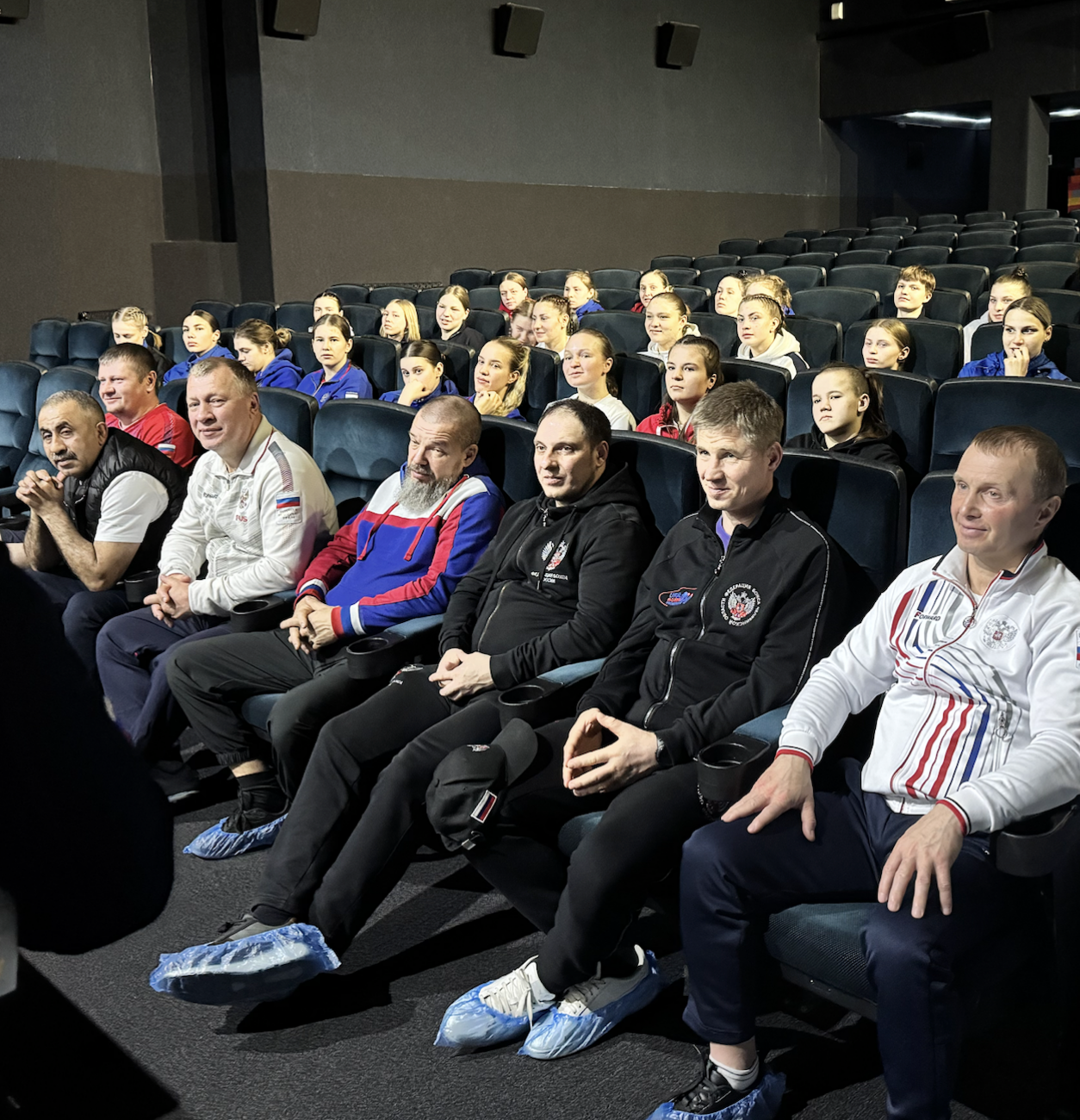 Встреча женской сборной с членами Союза писателей России