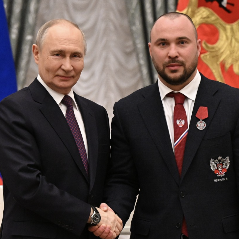 Награждение чемпионов мира государственными наградами в Кремле