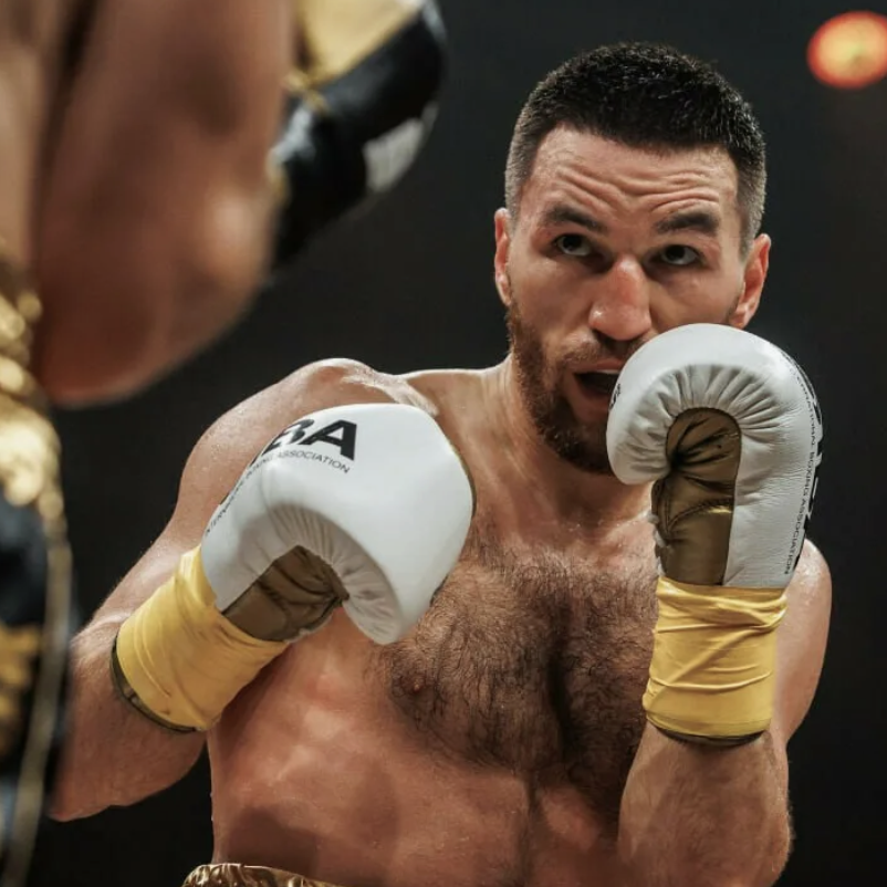 Артур Субханкулов: через тернии к IBF