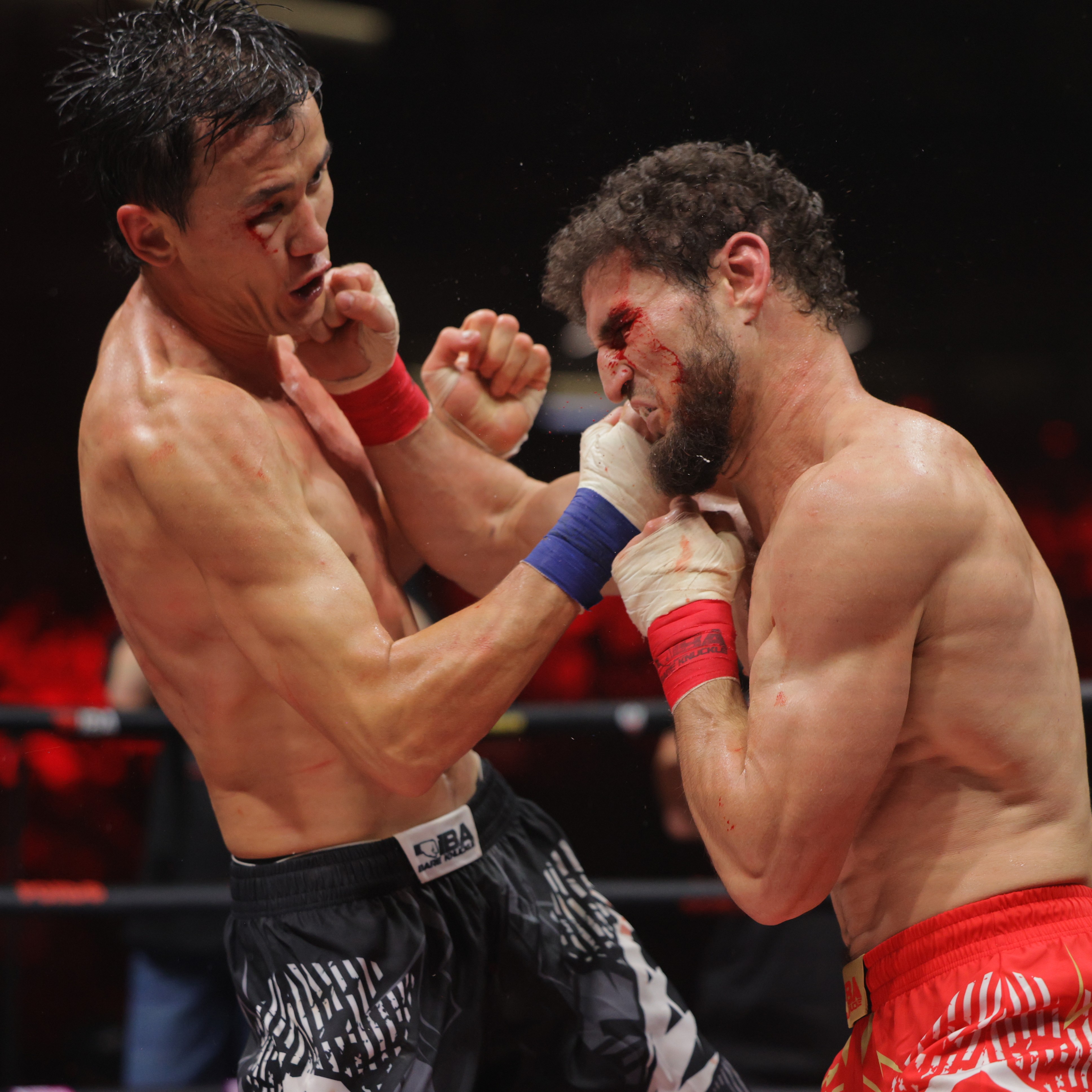 Новрузов  победил Абдырахманова на турнире IBA Bare Knuckle