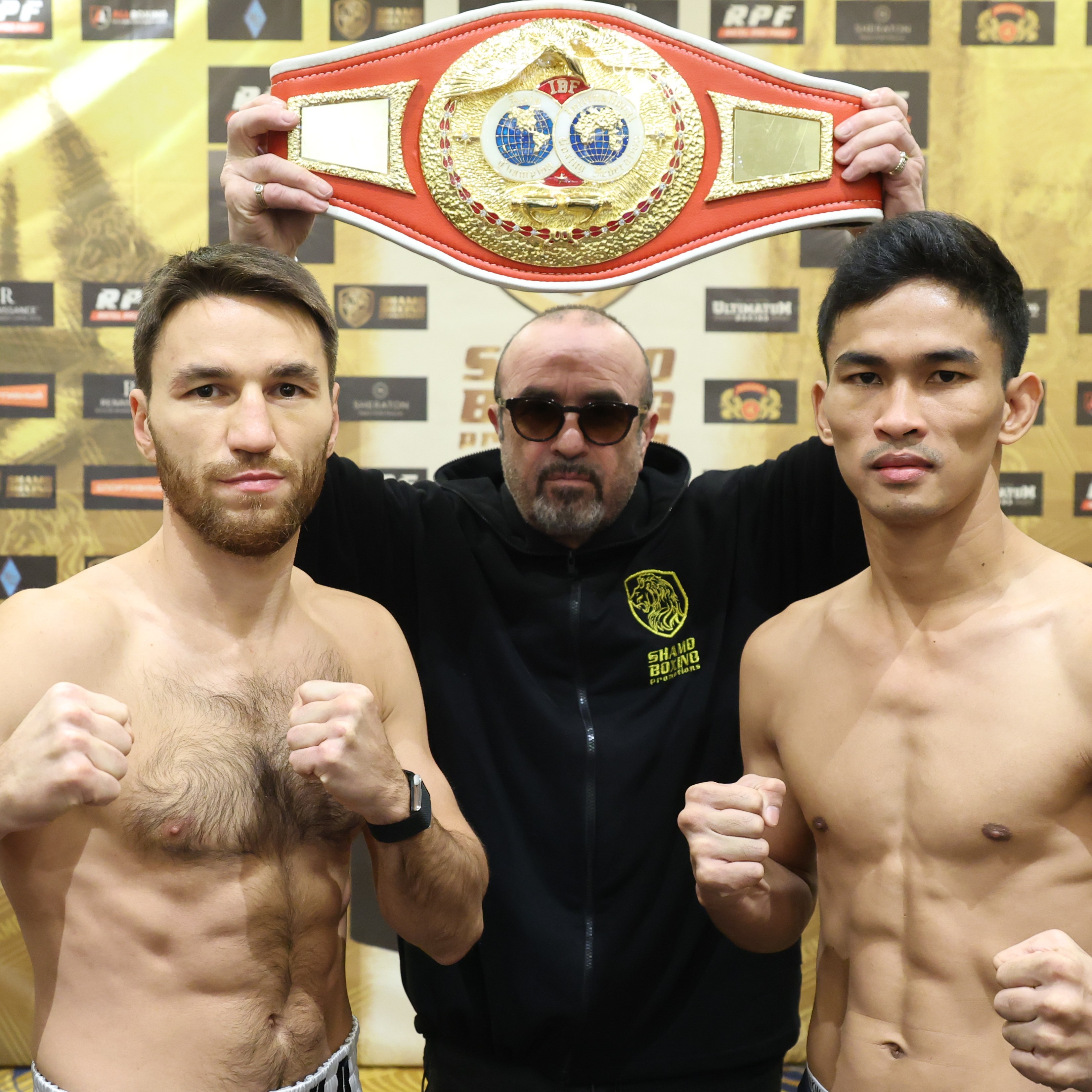 Субханкулов и Витор прошли процедуру взвешивания перед боем за пояс IBF Asia