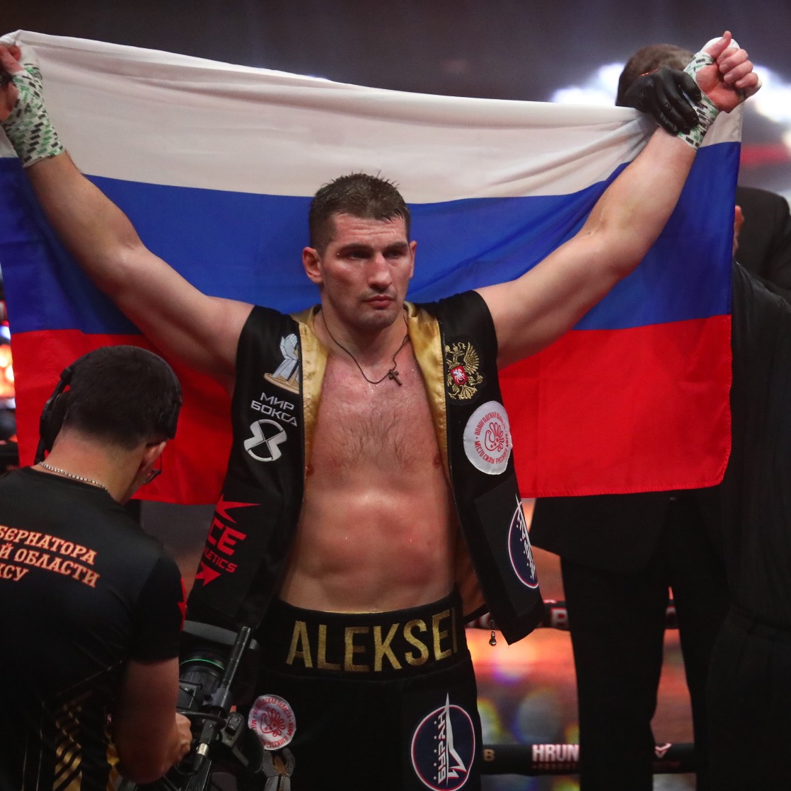 Алексей Папин в Вологде победил камерунца Ламберта